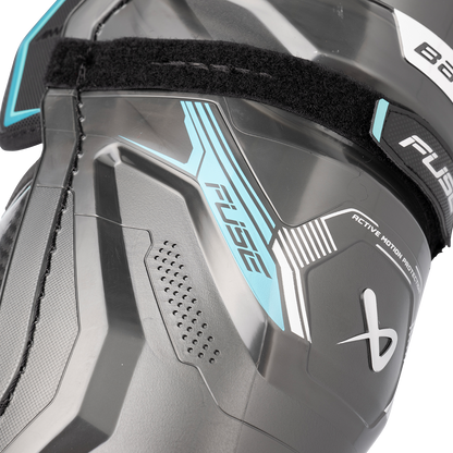 Bauer Supreme Fuse Shin Guard Senior shin cap detail